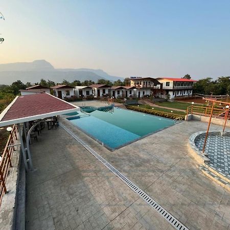 Happy Land Farm Hotel Karjat Luaran gambar
