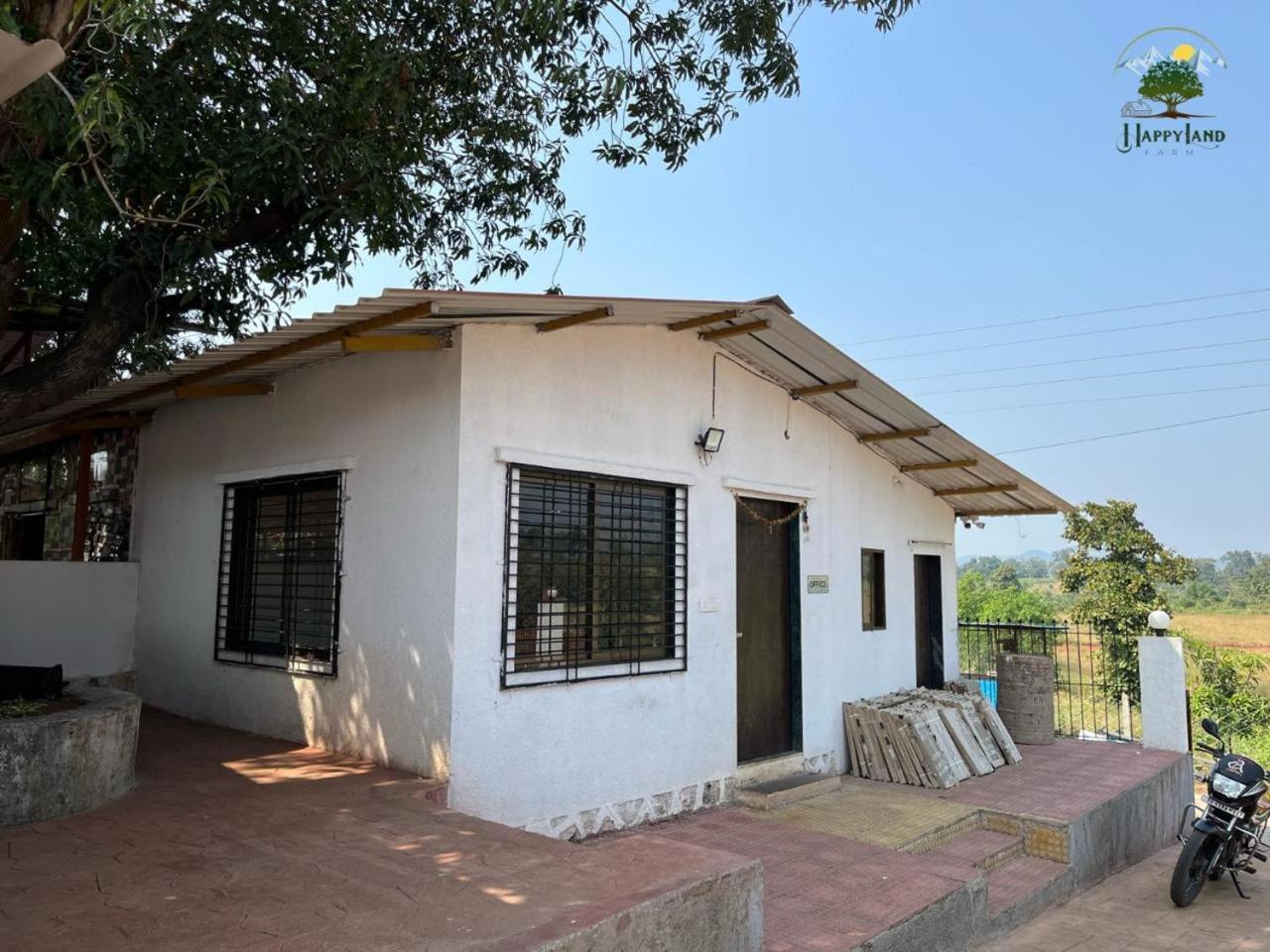 Happy Land Farm Hotel Karjat Luaran gambar