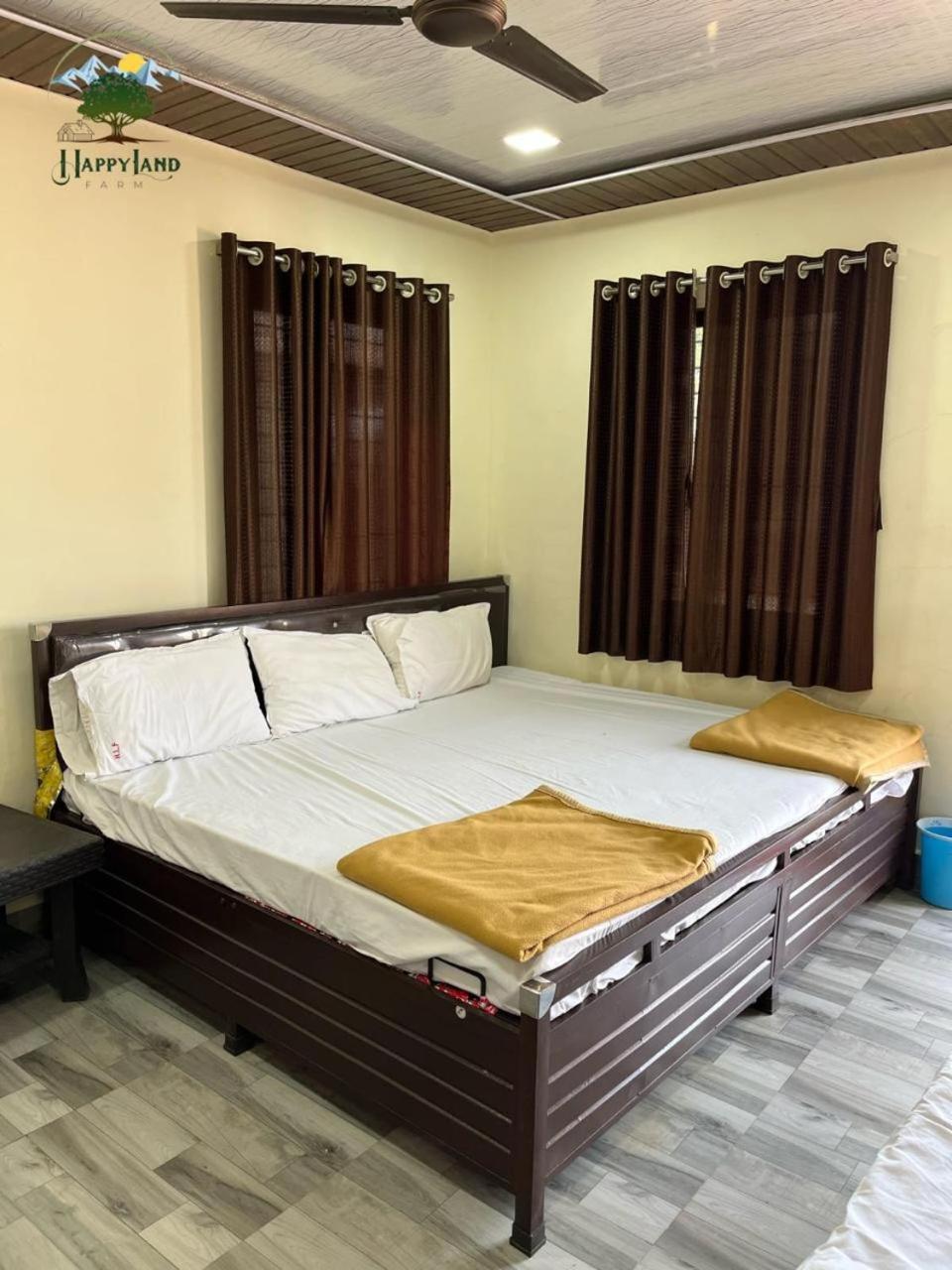 Happy Land Farm Hotel Karjat Luaran gambar